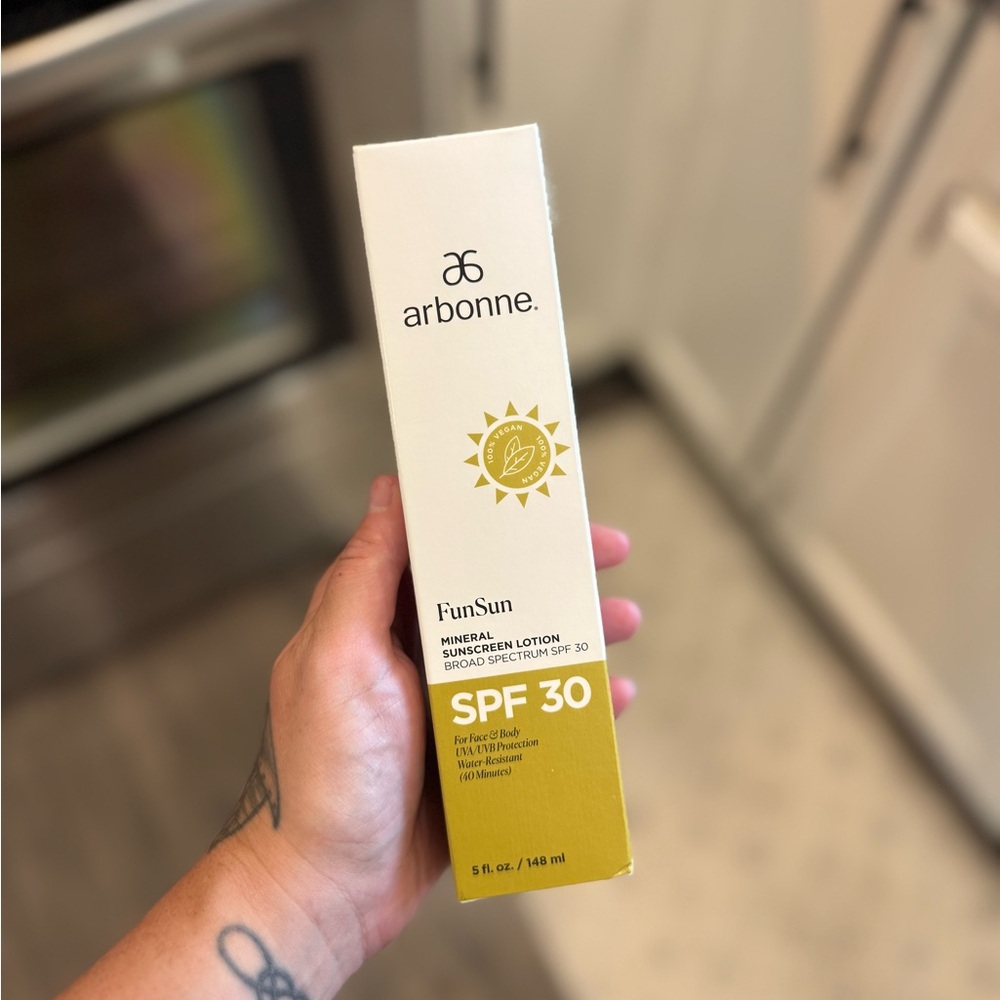 Arbonne FunSun Mineral Sunscreen Lotion SPF 30 — White & Yellow